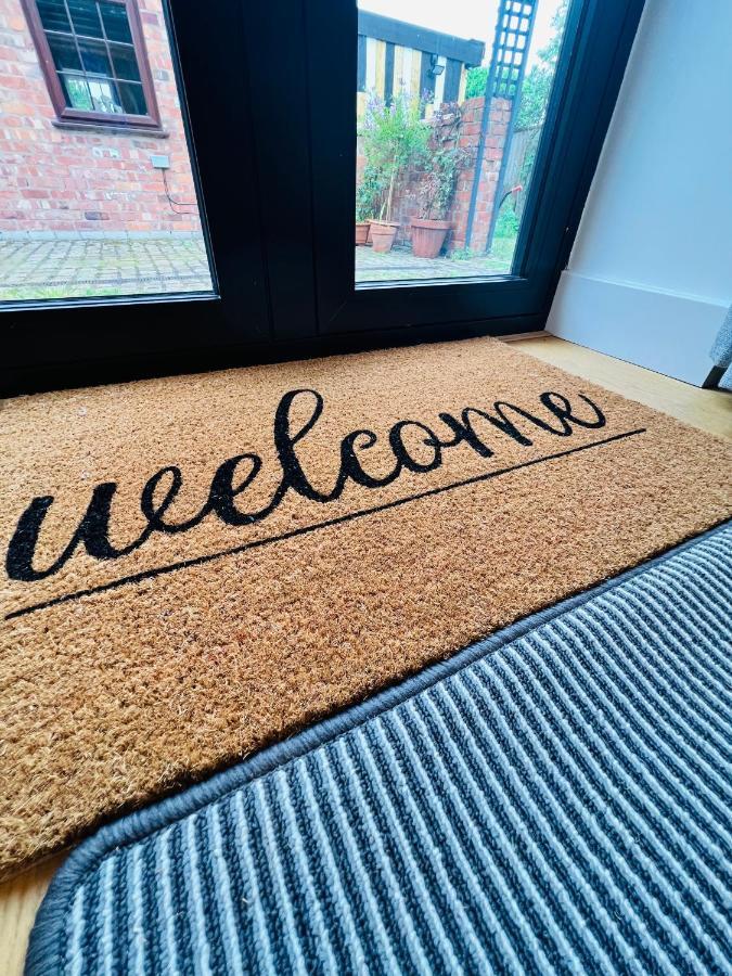 Lavender Retreat Bed & Breakfast Wrexham Eksteriør bilde